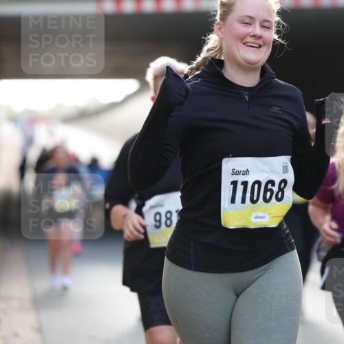 05.10.2025 - 20. swb-Marathon Bremen Michael Strokosch http://msf.ph/oto/9208820 05.10.2025 11:06:52 Laufen 11068, 981, 11539 meine-sportfotos.de