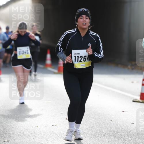 05.10.2025 - 20. swb-Marathon Bremen Michael Strokosch http://msf.ph/oto/9208834 05.10.2025 11:06:55 Laufen 11345, 11264, 10957 meine-sportfotos.de
