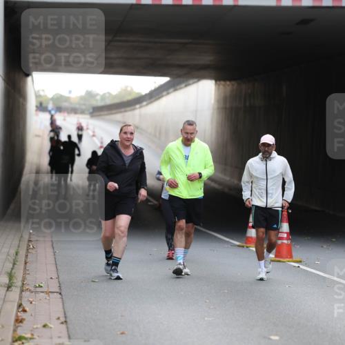 05.10.2025 - 20. swb-Marathon Bremen Michael Strokosch http://msf.ph/oto/9208847 05.10.2025 11:09:43 Laufen  meine-sportfotos.de