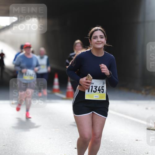 05.10.2025 - 20. swb-Marathon Bremen Michael Strokosch http://msf.ph/oto/9208852 05.10.2025 11:06:57 Laufen 11345 meine-sportfotos.de