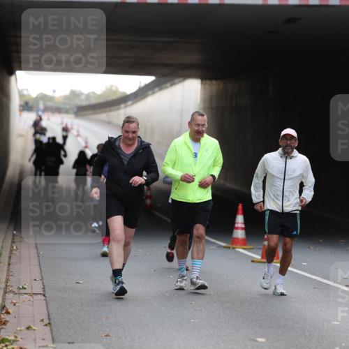 05.10.2025 - 20. swb-Marathon Bremen Michael Strokosch http://msf.ph/oto/9208853 05.10.2025 11:09:44 Laufen  meine-sportfotos.de