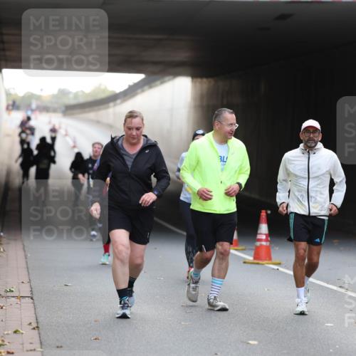 05.10.2025 - 20. swb-Marathon Bremen Michael Strokosch http://msf.ph/oto/9208860 05.10.2025 11:09:45 Laufen  meine-sportfotos.de