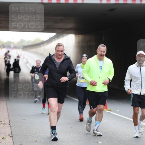 05.10.2025 - 20. swb-Marathon Bremen Michael Strokosch http://msf.ph/oto/9208865 05.10.2025 11:09:46 Laufen 1094 meine-sportfotos.de