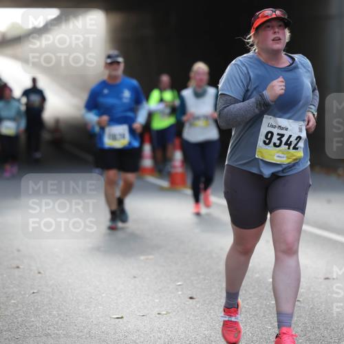 05.10.2025 - 20. swb-Marathon Bremen Michael Strokosch http://msf.ph/oto/9208869 05.10.2025 11:07:01 Laufen 9342 meine-sportfotos.de