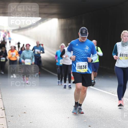 05.10.2025 - 20. swb-Marathon Bremen Michael Strokosch http://msf.ph/oto/9208873 05.10.2025 11:07:03 Laufen 11036, 9970 meine-sportfotos.de