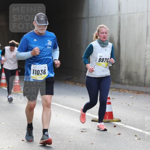 05.10.2025 - 20. swb-Marathon Bremen Michael Strokosch http://msf.ph/oto/9208878 05.10.2025 11:07:04 Laufen 4751, 11036, 9970, 00 meine-sportfotos.de