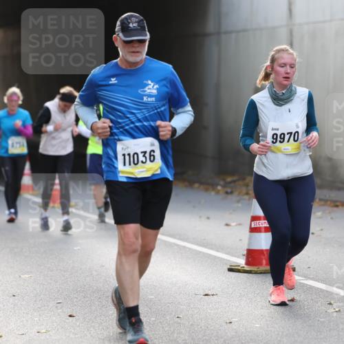 05.10.2025 - 20. swb-Marathon Bremen Michael Strokosch http://msf.ph/oto/9208883 05.10.2025 11:07:05 Laufen 4754, 11036, 9970 meine-sportfotos.de