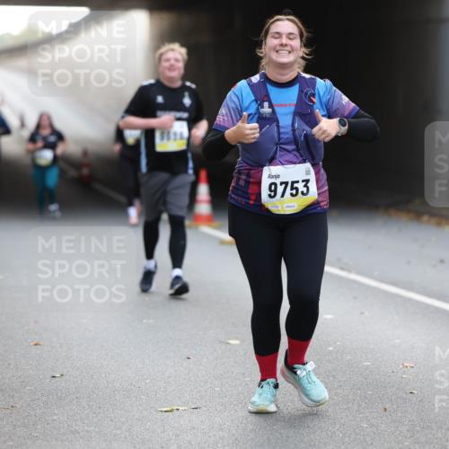 05.10.2025 - 20. swb-Marathon Bremen Michael Strokosch http://msf.ph/oto/9208887 05.10.2025 11:09:52 Laufen 9753 meine-sportfotos.de