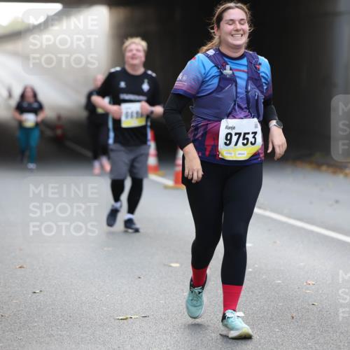 05.10.2025 - 20. swb-Marathon Bremen Michael Strokosch http://msf.ph/oto/9208888 05.10.2025 11:09:52 Laufen 9753, 02332 meine-sportfotos.de