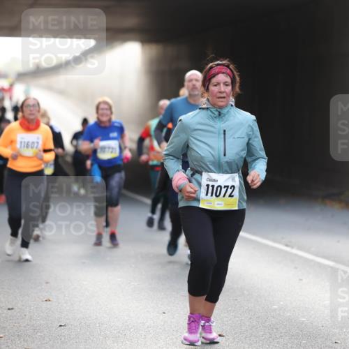 05.10.2025 - 20. swb-Marathon Bremen Michael Strokosch http://msf.ph/oto/9208895 05.10.2025 11:07:10 Laufen 11607, 11072, 975 meine-sportfotos.de