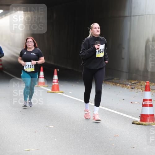 05.10.2025 - 20. swb-Marathon Bremen Michael Strokosch http://msf.ph/oto/9208908 05.10.2025 11:09:58 Laufen 10808, 9679, 10874 meine-sportfotos.de