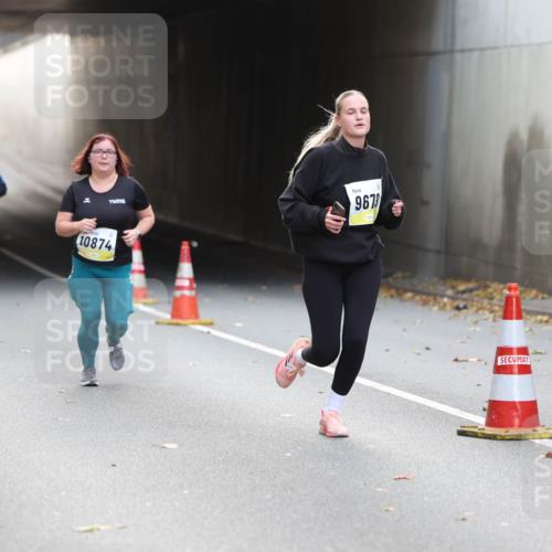 05.10.2025 - 20. swb-Marathon Bremen Michael Strokosch http://msf.ph/oto/9208909 05.10.2025 11:09:58 Laufen 10808, 9679, 10874 meine-sportfotos.de