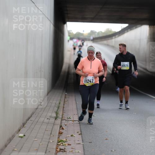 05.10.2025 - 20. swb-Marathon Bremen Michael Strokosch http://msf.ph/oto/9208945 05.10.2025 11:10:11 Laufen 11247, 10575 meine-sportfotos.de
