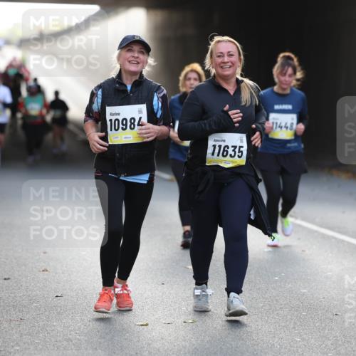 05.10.2025 - 20. swb-Marathon Bremen Michael Strokosch http://msf.ph/oto/9208954 05.10.2025 11:07:20 Laufen 10984, 01890, 11635, 11448 meine-sportfotos.de