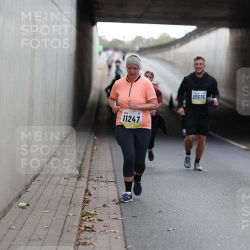 05.10.2025 - 20. swb-Marathon Bremen Michael Strokosch http://msf.ph/oto/9208955 05.10.2025 11:10:12 Laufen 11247, 10575 meine-sportfotos.de