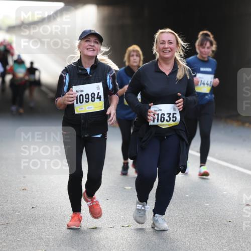05.10.2025 - 20. swb-Marathon Bremen Michael Strokosch http://msf.ph/oto/9208956 05.10.2025 11:07:20 Laufen 200, 10984, 01890, 1635, 144 meine-sportfotos.de