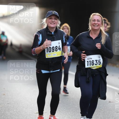 05.10.2025 - 20. swb-Marathon Bremen Michael Strokosch http://msf.ph/oto/9208961 05.10.2025 11:07:21 Laufen 10984, 01890, 11635 meine-sportfotos.de