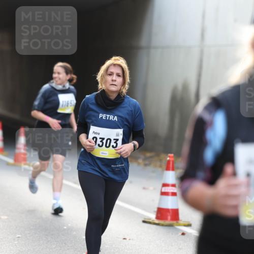 05.10.2025 - 20. swb-Marathon Bremen Michael Strokosch http://msf.ph/oto/9208962 05.10.2025 11:07:23 Laufen 3303, 10984 meine-sportfotos.de