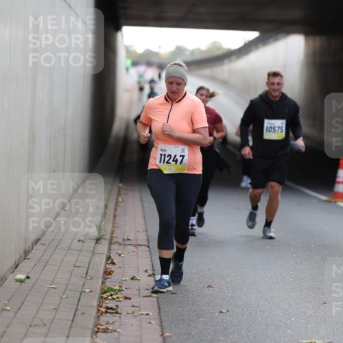 05.10.2025 - 20. swb-Marathon Bremen Michael Strokosch http://msf.ph/oto/9208963 05.10.2025 11:10:12 Laufen 11247, 10575 meine-sportfotos.de