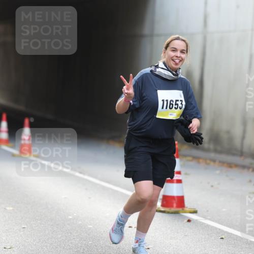05.10.2025 - 20. swb-Marathon Bremen Michael Strokosch http://msf.ph/oto/9208972 05.10.2025 11:07:25 Laufen 11653 meine-sportfotos.de