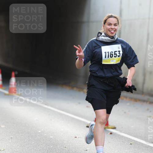 05.10.2025 - 20. swb-Marathon Bremen Michael Strokosch http://msf.ph/oto/9208974 05.10.2025 11:07:25 Laufen 11653 meine-sportfotos.de
