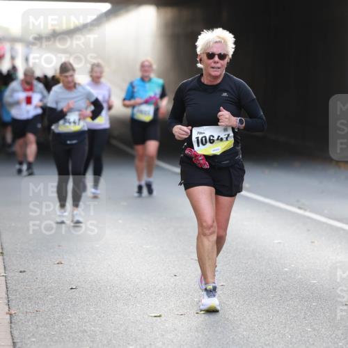05.10.2025 - 20. swb-Marathon Bremen Michael Strokosch http://msf.ph/oto/9209001 05.10.2025 11:07:36 Laufen 10647 meine-sportfotos.de