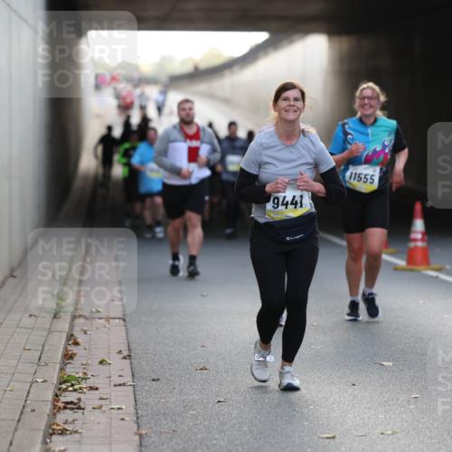 05.10.2025 - 20. swb-Marathon Bremen Michael Strokosch http://msf.ph/oto/9209012 05.10.2025 11:07:38 Laufen 9441, 11555 meine-sportfotos.de