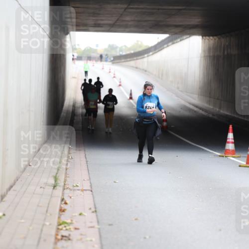 05.10.2025 - 20. swb-Marathon Bremen Michael Strokosch http://msf.ph/oto/9209017 05.10.2025 11:10:39 Laufen 9340 meine-sportfotos.de