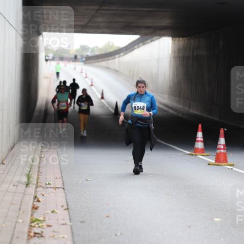 05.10.2025 - 20. swb-Marathon Bremen Michael Strokosch http://msf.ph/oto/9209033 05.10.2025 11:10:41 Laufen 10104, 9348 meine-sportfotos.de