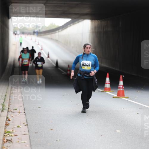 05.10.2025 - 20. swb-Marathon Bremen Michael Strokosch http://msf.ph/oto/9209040 05.10.2025 11:10:43 Laufen 9348 meine-sportfotos.de