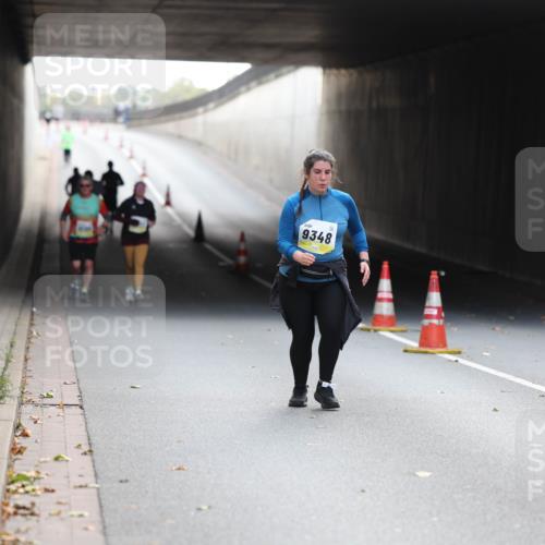 05.10.2025 - 20. swb-Marathon Bremen Michael Strokosch http://msf.ph/oto/9209041 05.10.2025 11:10:43 Laufen 9348 meine-sportfotos.de
