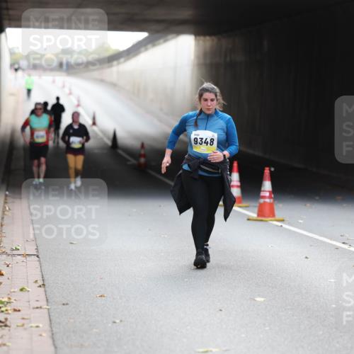 05.10.2025 - 20. swb-Marathon Bremen Michael Strokosch http://msf.ph/oto/9209043 05.10.2025 11:10:44 Laufen 9348 meine-sportfotos.de