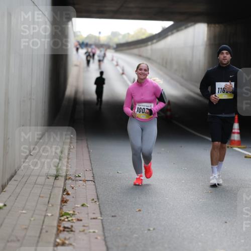 05.10.2025 - 20. swb-Marathon Bremen Michael Strokosch http://msf.ph/oto/9209083 05.10.2025 11:11:08 Laufen 100, 116 meine-sportfotos.de