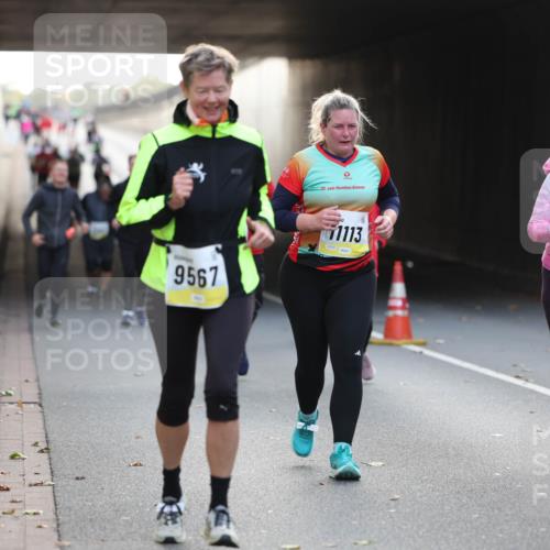 05.10.2025 - 20. swb-Marathon Bremen Michael Strokosch http://msf.ph/oto/9209084 05.10.2025 11:07:52 Laufen 20, 9567, 1113, 10355 meine-sportfotos.de