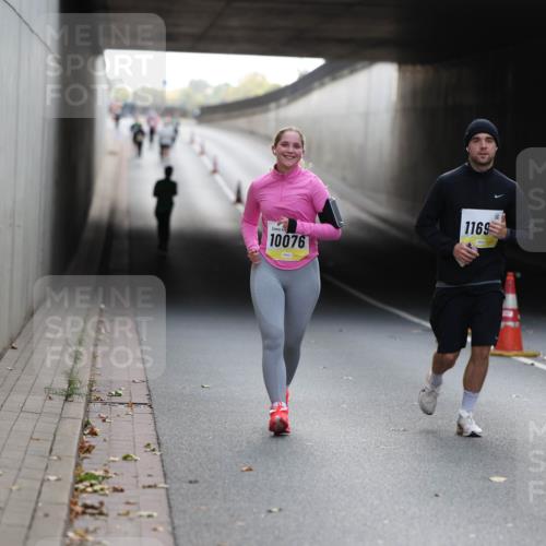 05.10.2025 - 20. swb-Marathon Bremen Michael Strokosch http://msf.ph/oto/9209088 05.10.2025 11:11:08 Laufen 1169, 10076 meine-sportfotos.de