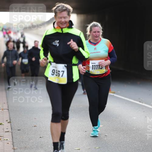 05.10.2025 - 20. swb-Marathon Bremen Michael Strokosch http://msf.ph/oto/9209089 05.10.2025 11:07:52 Laufen 9567, 11113, 10355 meine-sportfotos.de