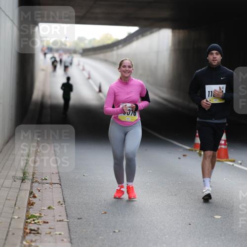 05.10.2025 - 20. swb-Marathon Bremen Michael Strokosch http://msf.ph/oto/9209090 05.10.2025 11:11:08 Laufen 076, 11 meine-sportfotos.de
