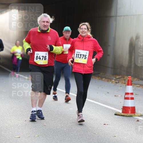 05.10.2025 - 20. swb-Marathon Bremen Michael Strokosch http://msf.ph/oto/9209099 05.10.2025 11:07:55 Laufen 8476, 11375 meine-sportfotos.de