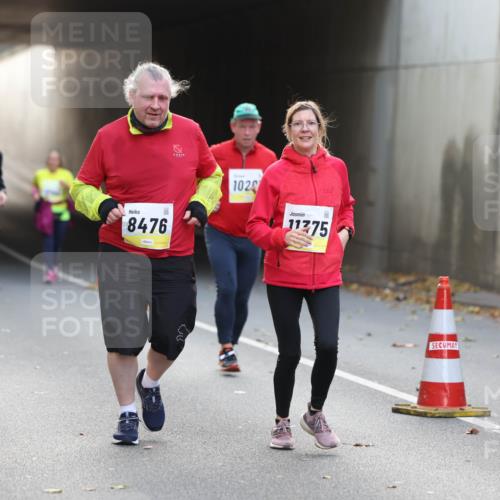 05.10.2025 - 20. swb-Marathon Bremen Michael Strokosch http://msf.ph/oto/9209101 05.10.2025 11:07:56 Laufen 8476, 102, 11375 meine-sportfotos.de
