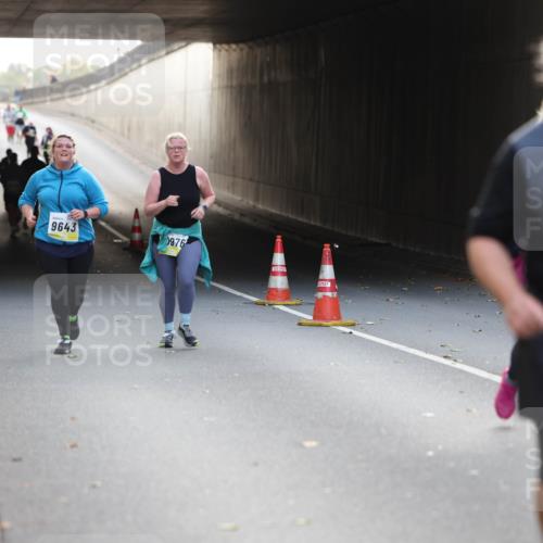 05.10.2025 - 20. swb-Marathon Bremen Michael Strokosch http://msf.ph/oto/9209116 05.10.2025 11:08:04 Laufen 9643, 0976, 11107 meine-sportfotos.de