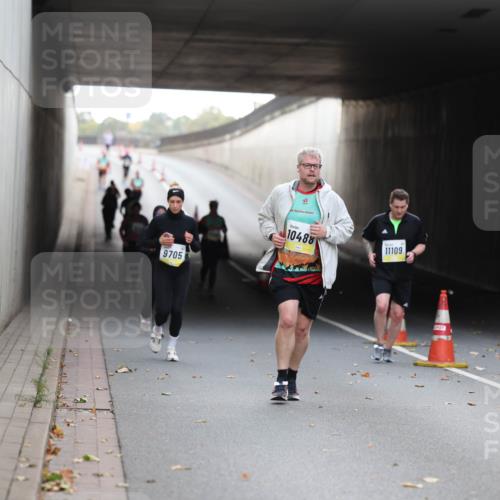 05.10.2025 - 20. swb-Marathon Bremen Michael Strokosch http://msf.ph/oto/9209128 05.10.2025 11:11:47 Laufen 9705, 10488, 11109 meine-sportfotos.de