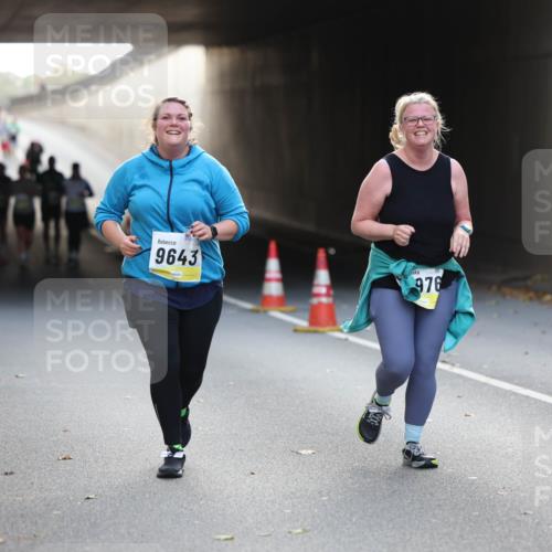 05.10.2025 - 20. swb-Marathon Bremen Michael Strokosch http://msf.ph/oto/9209129 05.10.2025 11:08:08 Laufen 9643, 976 meine-sportfotos.de