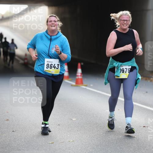 05.10.2025 - 20. swb-Marathon Bremen Michael Strokosch http://msf.ph/oto/9209136 05.10.2025 11:08:08 Laufen 9643, 976 meine-sportfotos.de