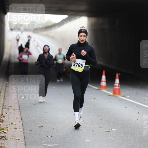 05.10.2025 - 20. swb-Marathon Bremen Michael Strokosch http://msf.ph/oto/9209147 05.10.2025 11:11:51 Laufen 9705 meine-sportfotos.de