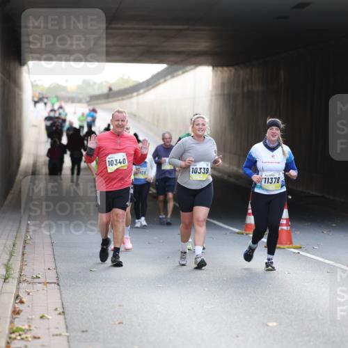 05.10.2025 - 20. swb-Marathon Bremen Michael Strokosch http://msf.ph/oto/9209160 05.10.2025 11:08:21 Laufen 10340, 109, 10339, 11378 meine-sportfotos.de