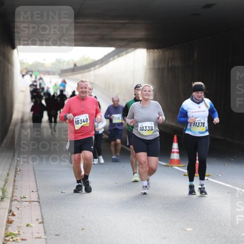 05.10.2025 - 20. swb-Marathon Bremen Michael Strokosch http://msf.ph/oto/9209164 05.10.2025 11:08:21 Laufen 10340, 7110, 0, 10339, 11378 meine-sportfotos.de