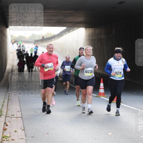 05.10.2025 - 20. swb-Marathon Bremen Michael Strokosch http://msf.ph/oto/9209166 05.10.2025 11:08:22 Laufen 340, 7110, 10339, 1378 meine-sportfotos.de