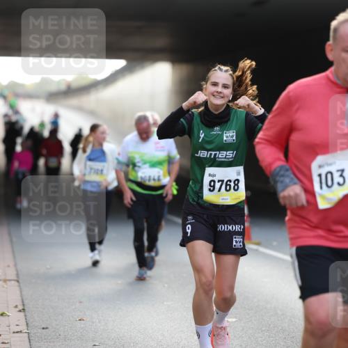 05.10.2025 - 20. swb-Marathon Bremen Michael Strokosch http://msf.ph/oto/9209174 05.10.2025 11:08:27 Laufen 9, 9768, 10340 meine-sportfotos.de