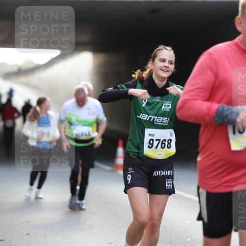 05.10.2025 - 20. swb-Marathon Bremen Michael Strokosch http://msf.ph/oto/9209177 05.10.2025 11:08:28 Laufen 9, 9768, 78840 meine-sportfotos.de