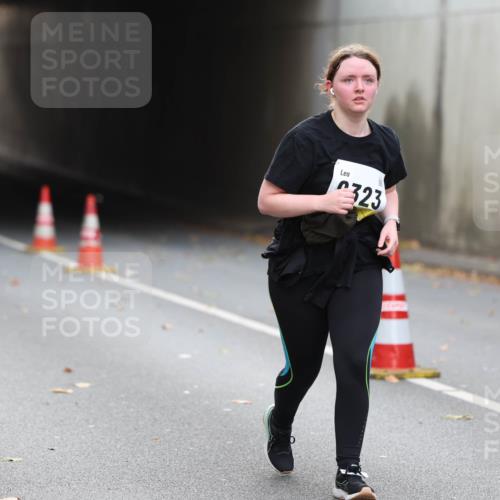 05.10.2025 - 20. swb-Marathon Bremen Michael Strokosch http://msf.ph/oto/9209202 05.10.2025 11:12:17 Laufen 323 meine-sportfotos.de